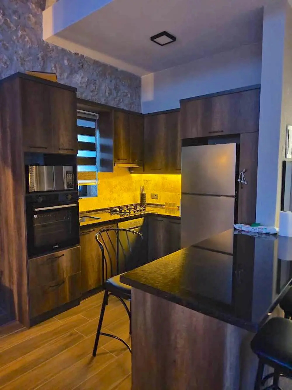 Fitted kitchen